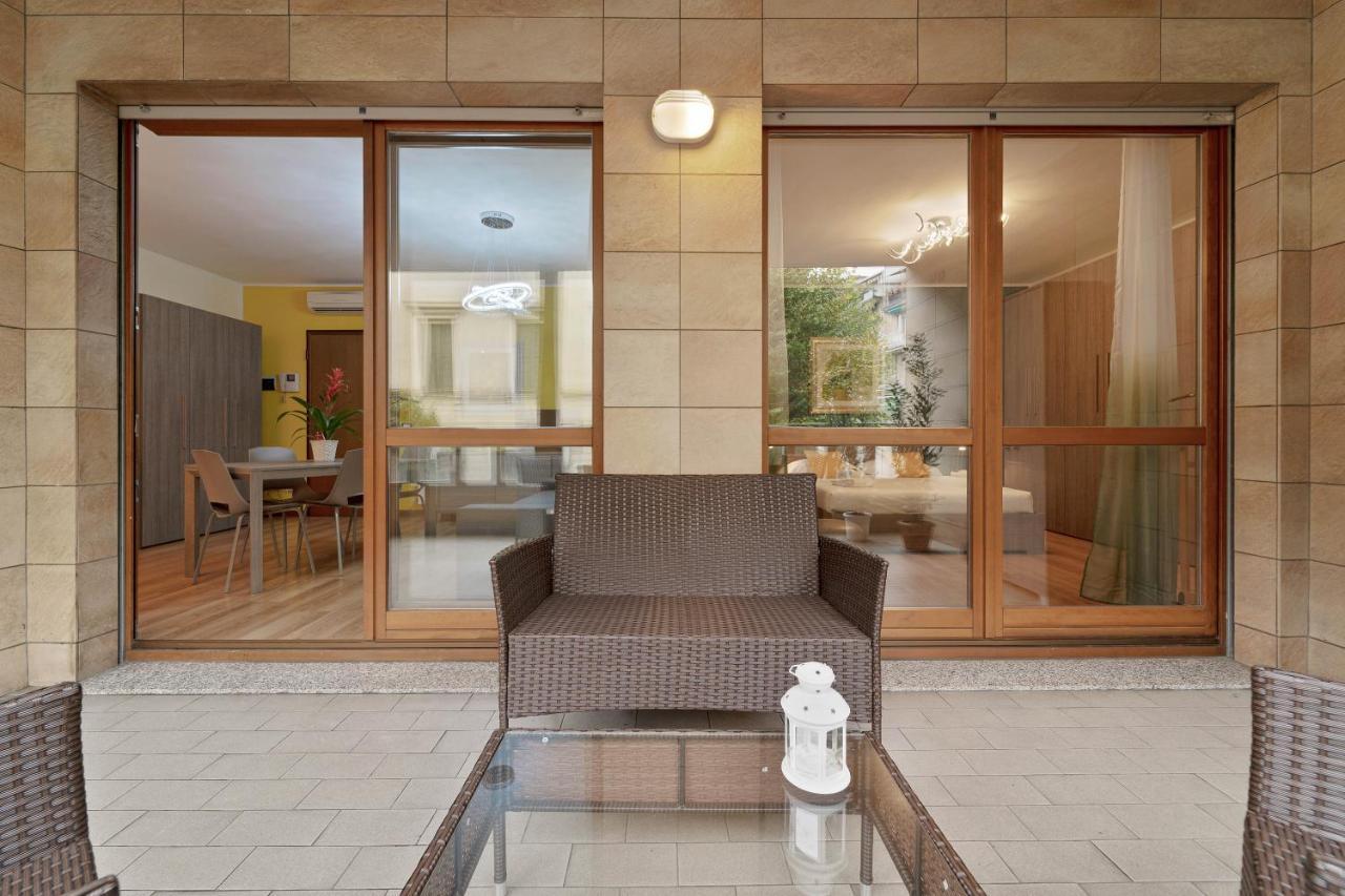 Best Way Rent - Appartamento Con Terrazzo Zona Sempione Milão Exterior foto