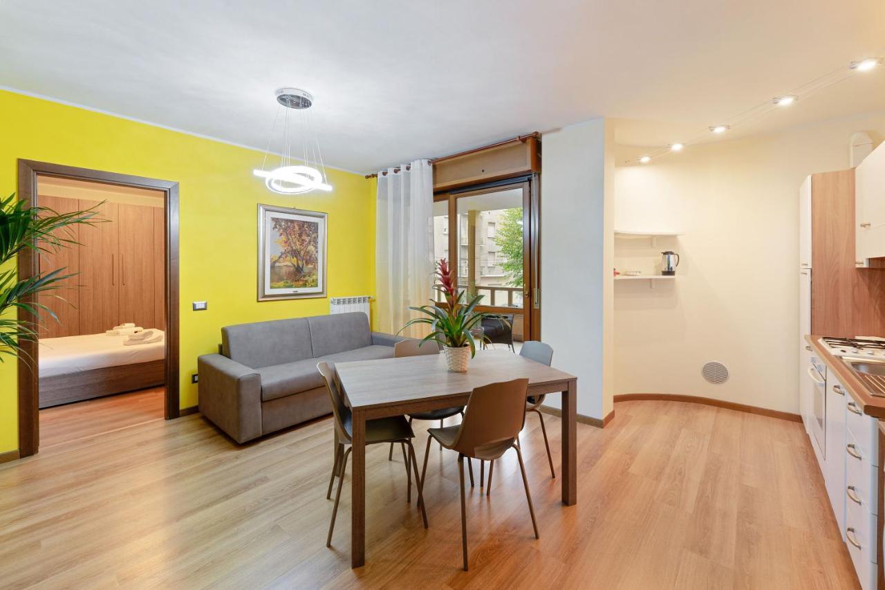 Best Way Rent - Appartamento Con Terrazzo Zona Sempione Milão Exterior foto